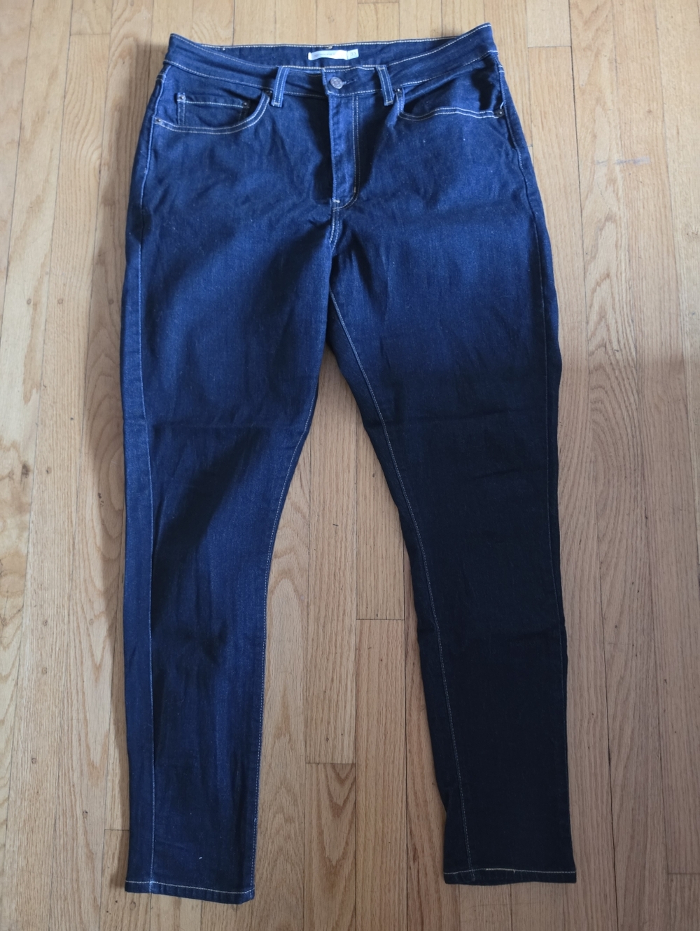 Levi's 721 High Rise Skinny Jeans Cast Shadows Dark Wash Blue Sz 33x30 - Picture 4 of 11
